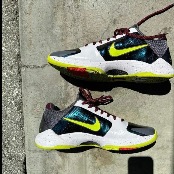 Size US10.5 - Nike Kobe 5 Protro CHAOS 2019 CD4991 100 Men's sneakers